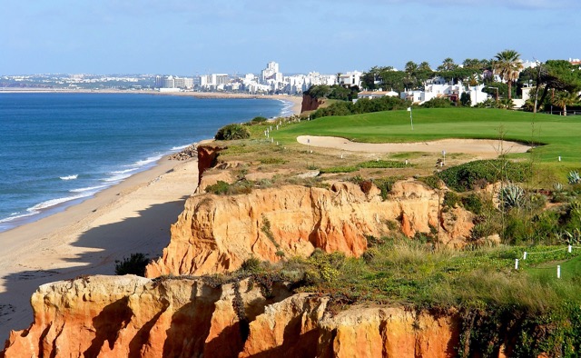 Golfplatz an der Algarve in Portugal.