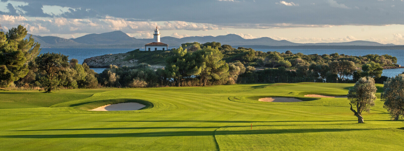 Die schönsten Golfplätze auf Mallorca spielen